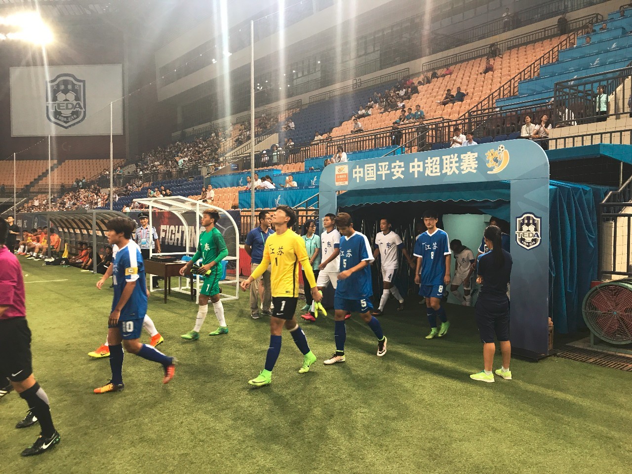 惊天逆转！游泳战队挺进四强