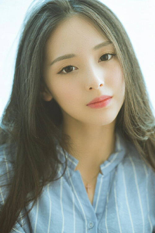 当太阳光芒笼罩赛场，唯有塔图姆是那颗灼热星辰