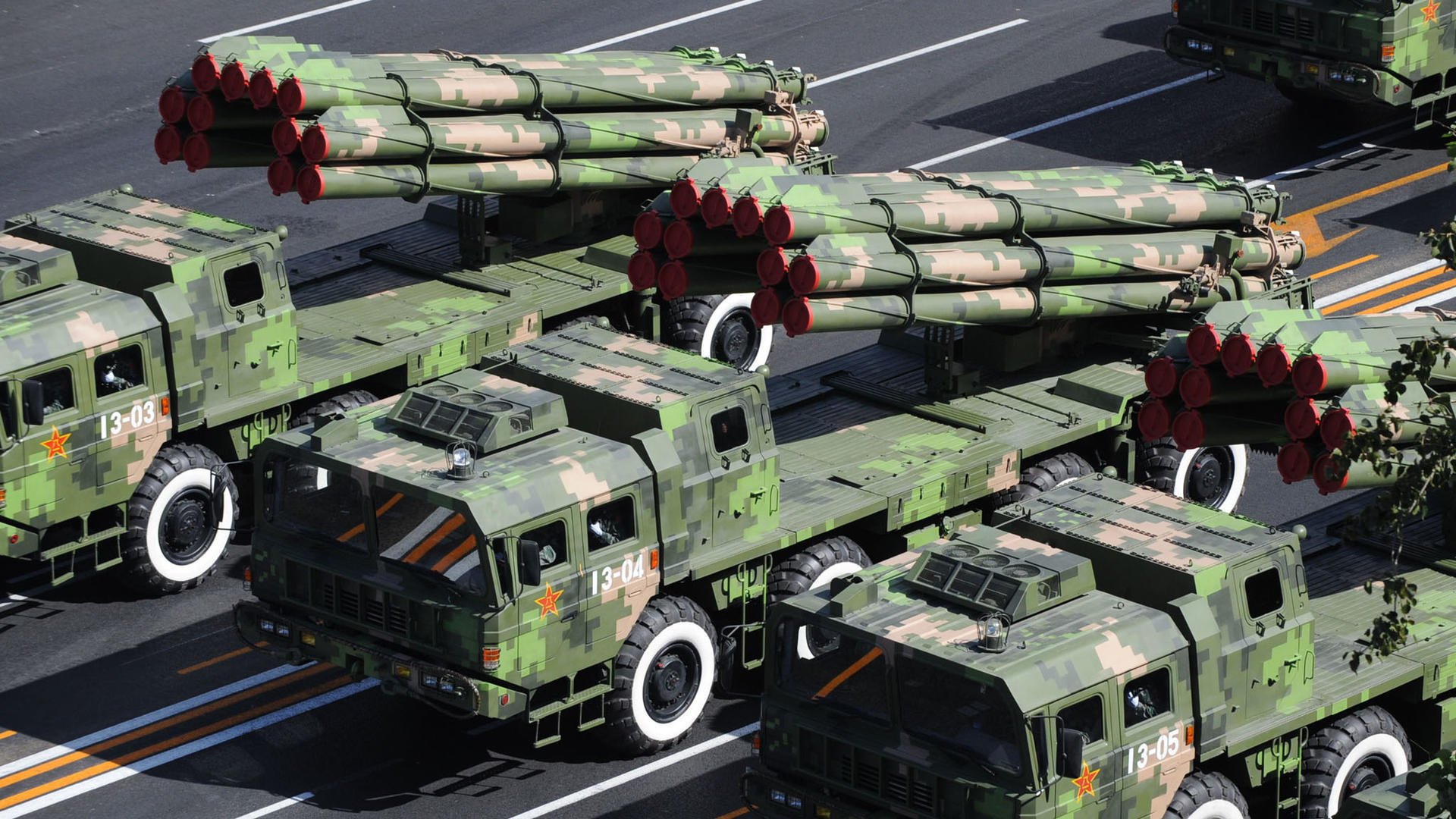 双城记,利拉德三分里程碑闪耀北美,魔术关键战突围映照山西困局